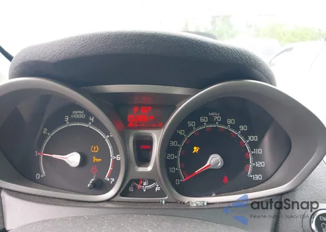 2013 Ford Fiesta Titanium из США, поврежденный, VIN 3FADP4FJ2DM113719